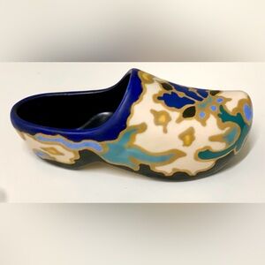 Vintage Mid Century Antique Signed REGINA GOUDA HOLLAND Majolica Porcelain Shoe